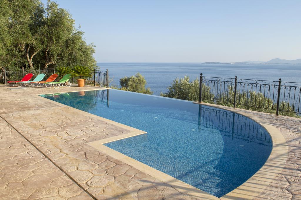 Villa Daniella Studio With Private Pool Nisaki  Room photo