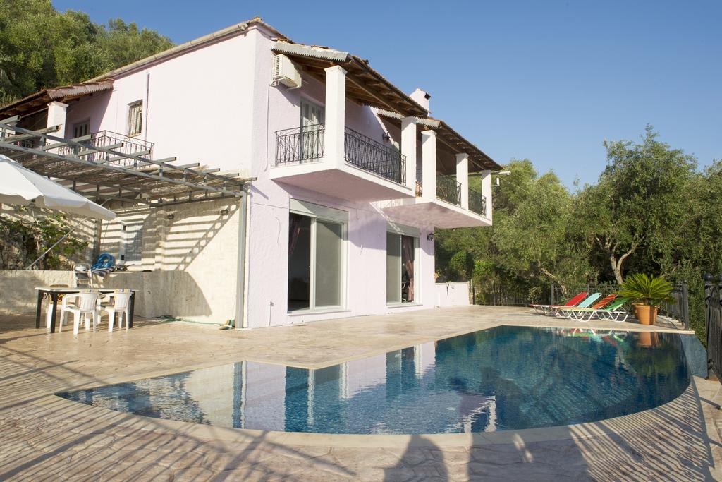 Villa Daniella Studio With Private Pool Nisaki  Room photo