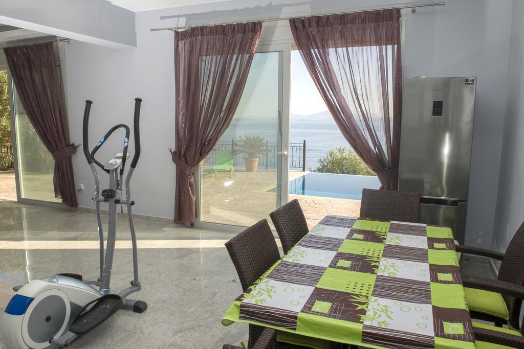 Villa Daniella Studio With Private Pool Nisaki  Room photo